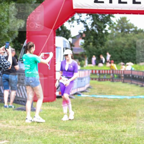 21.06.2026 - 29. Vierlanden-Triathlon Andreas Tolksdorf http://msf.ph/oto/9916770 21.06.2026 14:44:30 Ziel 270 meine-sportfotos.de