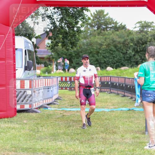 21.06.2026 - 29. Vierlanden-Triathlon Andreas Tolksdorf http://msf.ph/oto/9916809 21.06.2026 14:46:22 Ziel 92, 1228 meine-sportfotos.de
