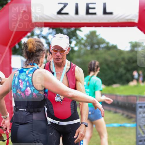 21.06.2026 - 29. Vierlanden-Triathlon Andreas Tolksdorf http://msf.ph/oto/9916814 21.06.2026 14:46:37 Ziel  meine-sportfotos.de
