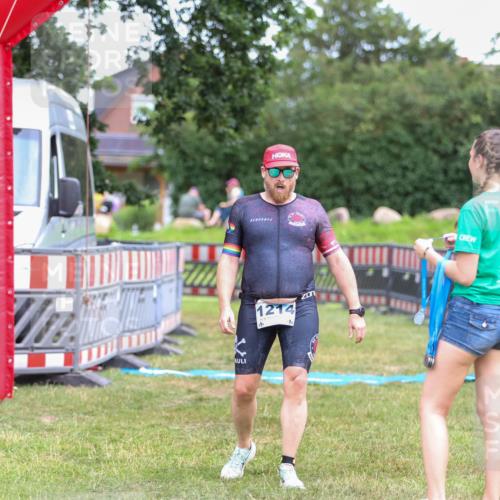 21.06.2026 - 29. Vierlanden-Triathlon Andreas Tolksdorf http://msf.ph/oto/9916834 21.06.2026 14:47:02 Ziel 276, 1214 meine-sportfotos.de