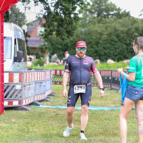 21.06.2026 - 29. Vierlanden-Triathlon Andreas Tolksdorf http://msf.ph/oto/9916835 21.06.2026 14:47:02 Ziel 276, 1214 meine-sportfotos.de