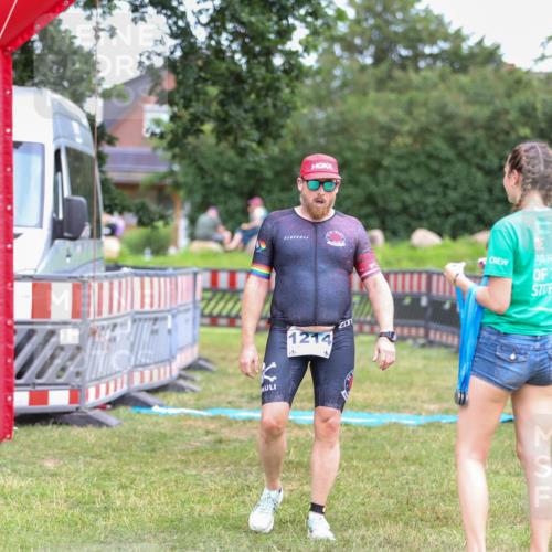 21.06.2026 - 29. Vierlanden-Triathlon Andreas Tolksdorf http://msf.ph/oto/9916837 21.06.2026 14:47:02 Ziel 276, 1214 meine-sportfotos.de