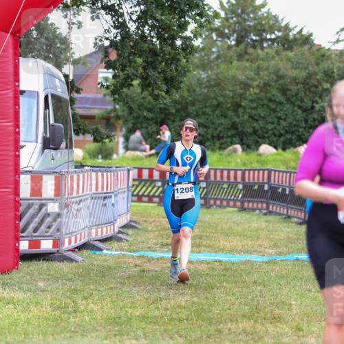 21.06.2026 - 29. Vierlanden-Triathlon Andreas Tolksdorf http://msf.ph/oto/9916866 21.06.2026 14:47:23 Ziel 1208 meine-sportfotos.de
