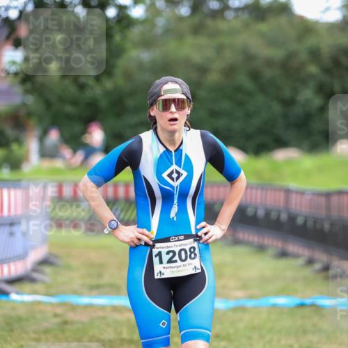 21.06.2026 - 29. Vierlanden-Triathlon Andreas Tolksdorf http://msf.ph/oto/9916870 21.06.2026 14:47:31 Ziel  meine-sportfotos.de