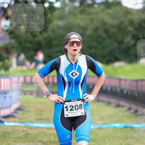 21.06.2026 - 29. Vierlanden-Triathlon Andreas Tolksdorf http://msf.ph/oto/9916873 21.06.2026 14:47:32 Ziel  meine-sportfotos.de