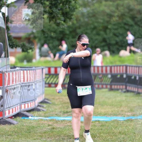 21.06.2026 - 29. Vierlanden-Triathlon Andreas Tolksdorf http://msf.ph/oto/9916902 21.06.2026 14:50:11 Ziel 864 meine-sportfotos.de