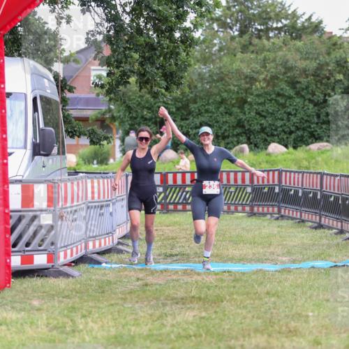 21.06.2026 - 29. Vierlanden-Triathlon Andreas Tolksdorf http://msf.ph/oto/9916912 21.06.2026 14:50:49 Ziel 236 meine-sportfotos.de