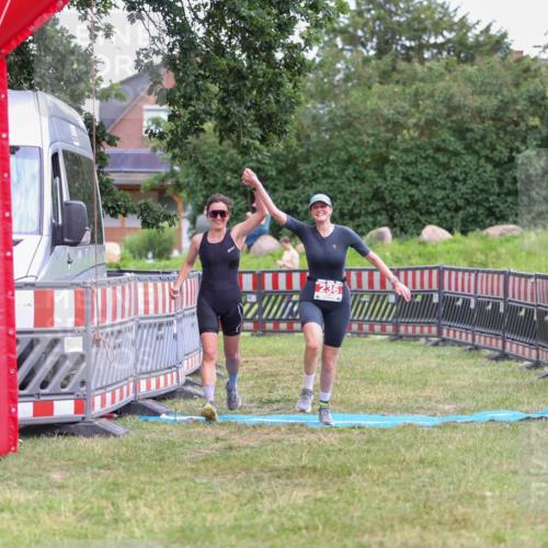 21.06.2026 - 29. Vierlanden-Triathlon Andreas Tolksdorf http://msf.ph/oto/9916914 21.06.2026 14:50:49 Ziel 236 meine-sportfotos.de