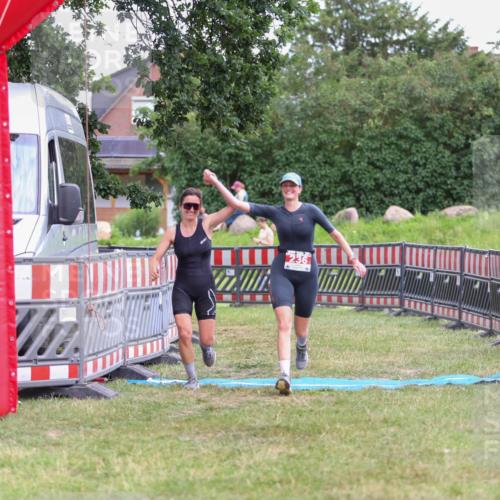 21.06.2026 - 29. Vierlanden-Triathlon Andreas Tolksdorf http://msf.ph/oto/9916917 21.06.2026 14:50:49 Ziel 236 meine-sportfotos.de