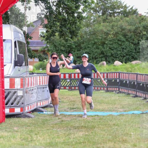 21.06.2026 - 29. Vierlanden-Triathlon Andreas Tolksdorf http://msf.ph/oto/9916919 21.06.2026 14:50:49 Ziel 236 meine-sportfotos.de