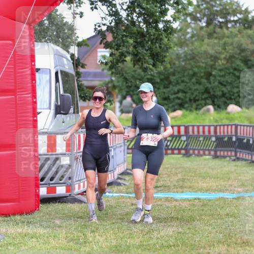 21.06.2026 - 29. Vierlanden-Triathlon Andreas Tolksdorf http://msf.ph/oto/9916933 21.06.2026 14:50:50 Ziel 236 meine-sportfotos.de