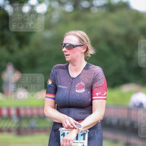 21.06.2026 - 29. Vierlanden-Triathlon Andreas Tolksdorf http://msf.ph/oto/9916949 21.06.2026 14:55:42 Ziel  meine-sportfotos.de