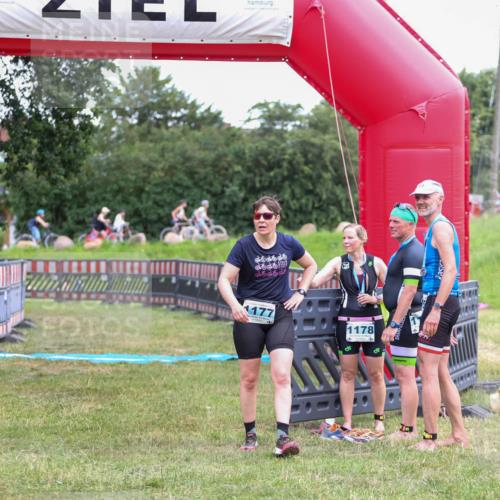 21.06.2026 - 29. Vierlanden-Triathlon Andreas Tolksdorf http://msf.ph/oto/9916959 21.06.2026 14:57:17 Ziel  meine-sportfotos.de