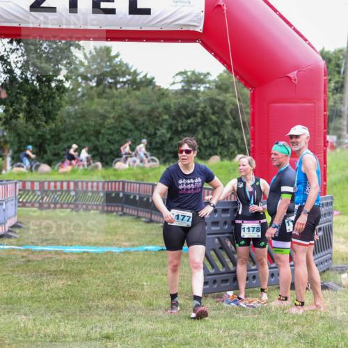 21.06.2026 - 29. Vierlanden-Triathlon Andreas Tolksdorf http://msf.ph/oto/9916960 21.06.2026 14:57:17 Ziel  meine-sportfotos.de