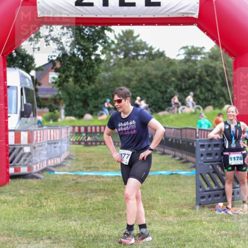 21.06.2026 - 29. Vierlanden-Triathlon Andreas Tolksdorf http://msf.ph/oto/9916978 21.06.2026 14:57:19 Ziel  meine-sportfotos.de