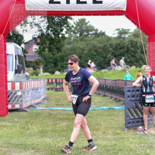21.06.2026 - 29. Vierlanden-Triathlon Andreas Tolksdorf http://msf.ph/oto/9916980 21.06.2026 14:57:19 Ziel  meine-sportfotos.de