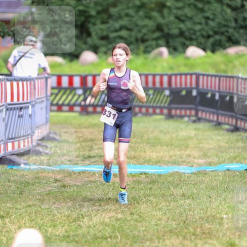 21.06.2026 - 29. Vierlanden-Triathlon Andreas Tolksdorf http://msf.ph/oto/9917098 21.06.2026 15:06:46 Ziel 1331 meine-sportfotos.de