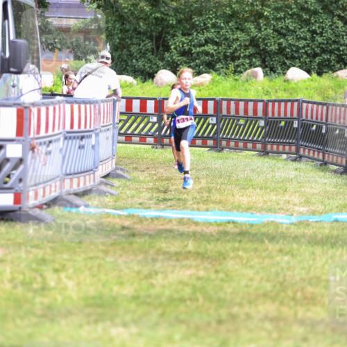 21.06.2026 - 29. Vierlanden-Triathlon Andreas Tolksdorf http://msf.ph/oto/9917117 21.06.2026 15:07:17 Ziel 1296, 1312, 1328 meine-sportfotos.de