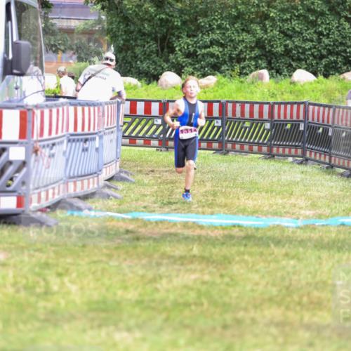 21.06.2026 - 29. Vierlanden-Triathlon Andreas Tolksdorf http://msf.ph/oto/9917120 21.06.2026 15:07:17 Ziel 1296, 1312, 1328 meine-sportfotos.de