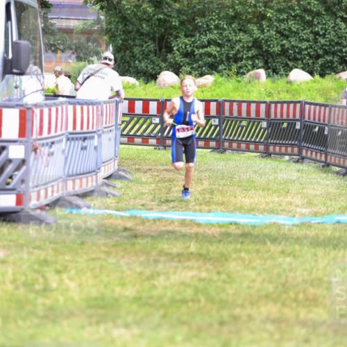 21.06.2026 - 29. Vierlanden-Triathlon Andreas Tolksdorf http://msf.ph/oto/9917121 21.06.2026 15:07:17 Ziel 1296, 1312, 1328 meine-sportfotos.de