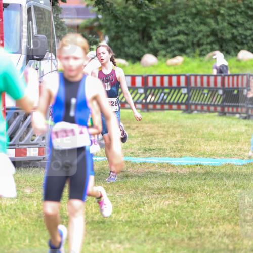 21.06.2026 - 29. Vierlanden-Triathlon Andreas Tolksdorf http://msf.ph/oto/9917142 21.06.2026 15:07:21 Ziel 1251, 1296, 1312, 1328 meine-sportfotos.de