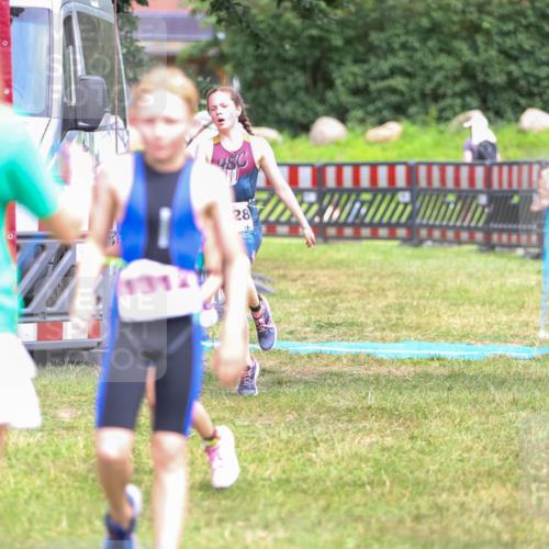 21.06.2026 - 29. Vierlanden-Triathlon Andreas Tolksdorf http://msf.ph/oto/9917143 21.06.2026 15:07:21 Ziel 1251, 1296, 1312, 1328 meine-sportfotos.de