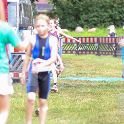 21.06.2026 - 29. Vierlanden-Triathlon Andreas Tolksdorf http://msf.ph/oto/9917146 21.06.2026 15:07:21 Ziel 1251, 1296, 1312, 1328 meine-sportfotos.de