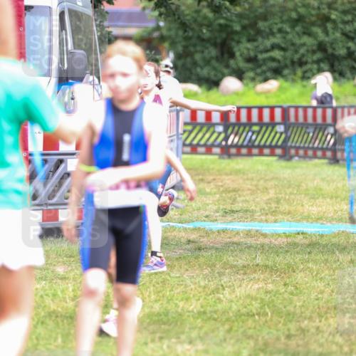 21.06.2026 - 29. Vierlanden-Triathlon Andreas Tolksdorf http://msf.ph/oto/9917147 21.06.2026 15:07:22 Ziel 1251, 1296, 1312, 1328 meine-sportfotos.de