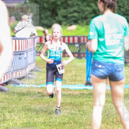 21.06.2026 - 29. Vierlanden-Triathlon Andreas Tolksdorf http://msf.ph/oto/9917172 21.06.2026 15:07:36 Ziel 1251, 1276, 1330, 1333 meine-sportfotos.de