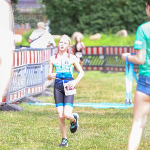 21.06.2026 - 29. Vierlanden-Triathlon Andreas Tolksdorf http://msf.ph/oto/9917180 21.06.2026 15:07:36 Ziel 1251, 1276, 1330, 1333 meine-sportfotos.de