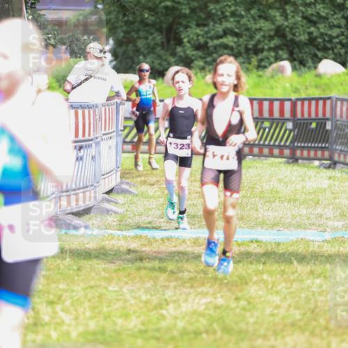 21.06.2026 - 29. Vierlanden-Triathlon Andreas Tolksdorf http://msf.ph/oto/9917196 21.06.2026 15:07:41 Ziel 1272, 1276, 1284, 1313, 1330, 1333 meine-sportfotos.de