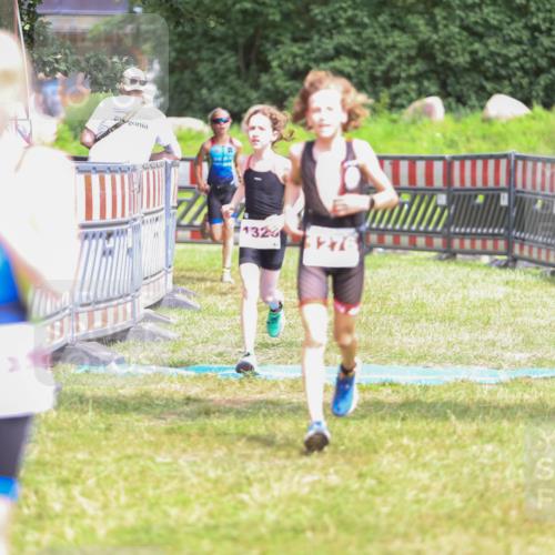 21.06.2026 - 29. Vierlanden-Triathlon Andreas Tolksdorf http://msf.ph/oto/9917199 21.06.2026 15:07:41 Ziel 1272, 1276, 1284, 1313, 1330, 1333 meine-sportfotos.de