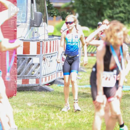 21.06.2026 - 29. Vierlanden-Triathlon Andreas Tolksdorf http://msf.ph/oto/9917203 21.06.2026 15:07:47 Ziel 1272, 1276, 1284, 1313, 1333 meine-sportfotos.de