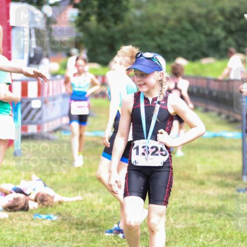 21.06.2026 - 29. Vierlanden-Triathlon Andreas Tolksdorf http://msf.ph/oto/9917259 21.06.2026 15:08:38 Ziel 1231, 1265, 1299, 1300, 1323, 1324 meine-sportfotos.de