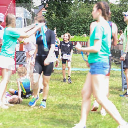 21.06.2026 - 29. Vierlanden-Triathlon Andreas Tolksdorf http://msf.ph/oto/9917278 21.06.2026 15:08:54 Ziel 1254, 1297 meine-sportfotos.de