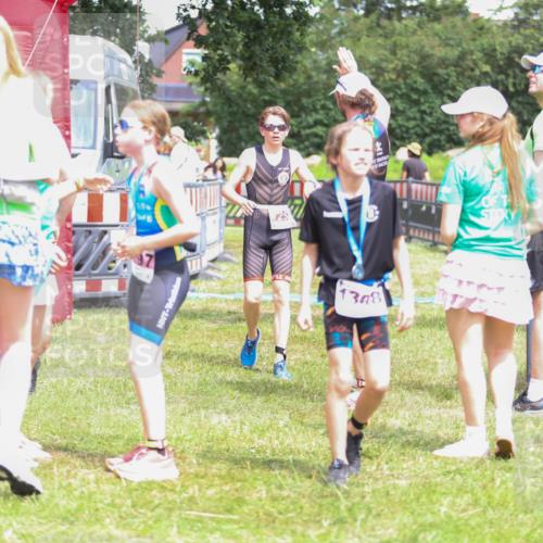 21.06.2026 - 29. Vierlanden-Triathlon Andreas Tolksdorf http://msf.ph/oto/9917297 21.06.2026 15:09:03 Ziel 1254 meine-sportfotos.de
