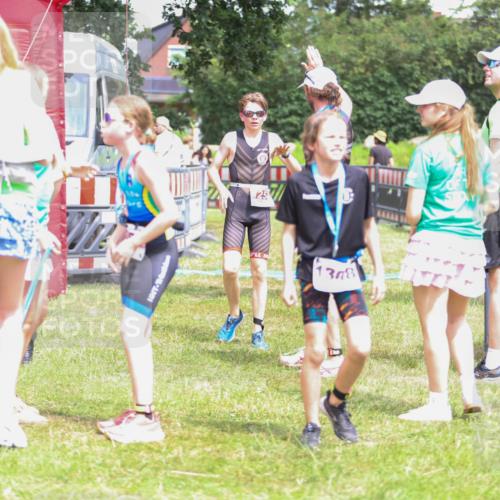 21.06.2026 - 29. Vierlanden-Triathlon Andreas Tolksdorf http://msf.ph/oto/9917299 21.06.2026 15:09:03 Ziel 1254 meine-sportfotos.de
