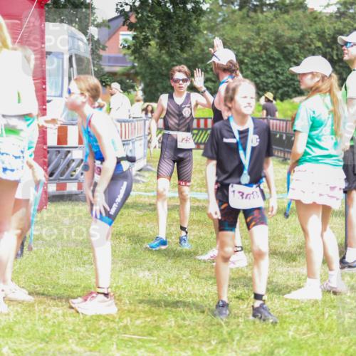 21.06.2026 - 29. Vierlanden-Triathlon Andreas Tolksdorf http://msf.ph/oto/9917302 21.06.2026 15:09:03 Ziel 1254 meine-sportfotos.de
