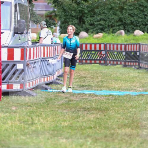 21.06.2026 - 29. Vierlanden-Triathlon Andreas Tolksdorf http://msf.ph/oto/9917342 21.06.2026 15:10:12 Ziel 1282 meine-sportfotos.de