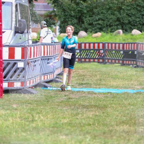 21.06.2026 - 29. Vierlanden-Triathlon Andreas Tolksdorf http://msf.ph/oto/9917344 21.06.2026 15:10:12 Ziel 1282 meine-sportfotos.de