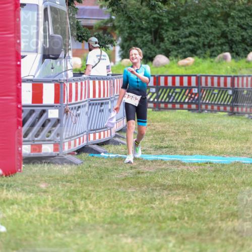 21.06.2026 - 29. Vierlanden-Triathlon Andreas Tolksdorf http://msf.ph/oto/9917348 21.06.2026 15:10:12 Ziel 1282 meine-sportfotos.de