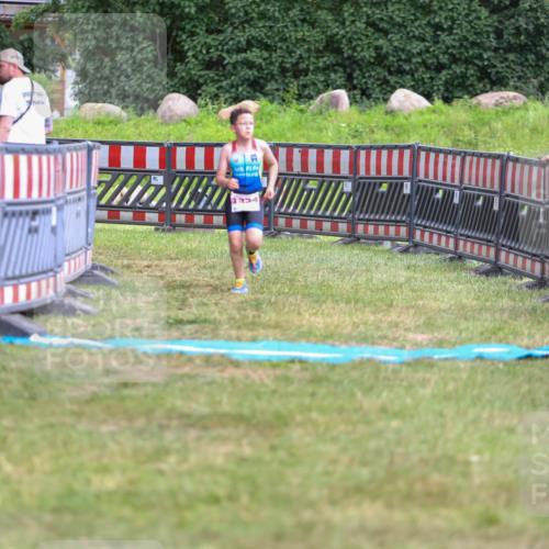 21.06.2026 - 29. Vierlanden-Triathlon Andreas Tolksdorf http://msf.ph/oto/9917352 21.06.2026 15:10:21 Ziel 1287, 1334 meine-sportfotos.de