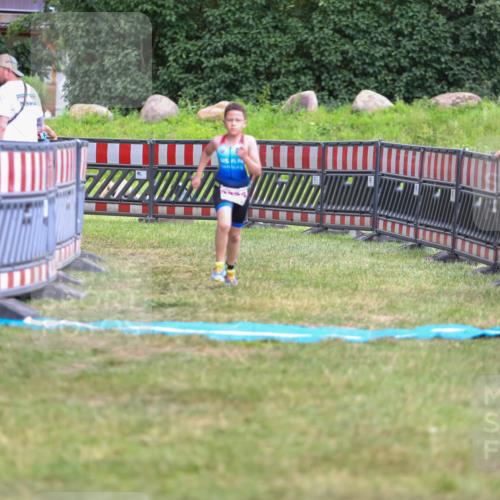 21.06.2026 - 29. Vierlanden-Triathlon Andreas Tolksdorf http://msf.ph/oto/9917360 21.06.2026 15:10:21 Ziel 1287, 1334 meine-sportfotos.de