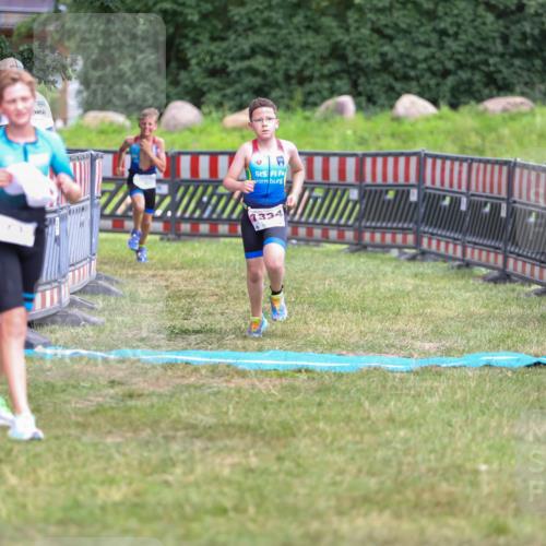 21.06.2026 - 29. Vierlanden-Triathlon Andreas Tolksdorf http://msf.ph/oto/9917363 21.06.2026 15:10:22 Ziel 1287, 1334 meine-sportfotos.de