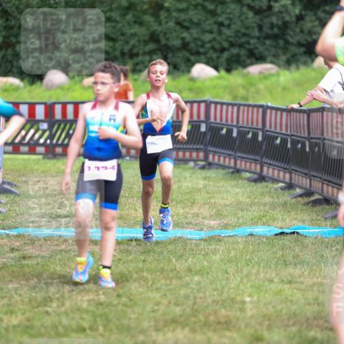 21.06.2026 - 29. Vierlanden-Triathlon Andreas Tolksdorf http://msf.ph/oto/9917379 21.06.2026 15:10:25 Ziel 1287, 1334 meine-sportfotos.de