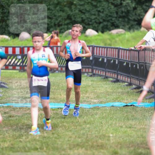 21.06.2026 - 29. Vierlanden-Triathlon Andreas Tolksdorf http://msf.ph/oto/9917386 21.06.2026 15:10:25 Ziel 1287, 1334 meine-sportfotos.de