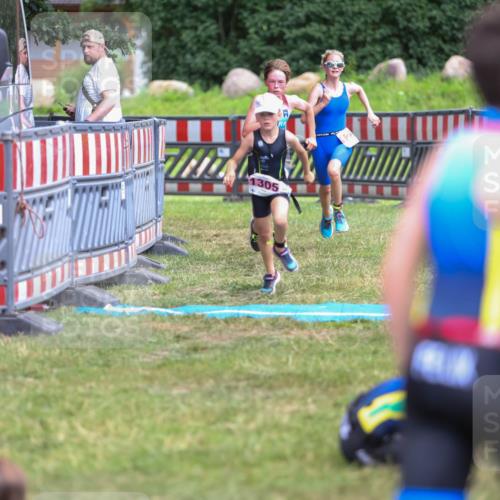 21.06.2026 - 29. Vierlanden-Triathlon Andreas Tolksdorf http://msf.ph/oto/9917399 21.06.2026 15:10:49 Ziel 1233, 1267, 1273, 1304, 1305, 1311, 1321 meine-sportfotos.de