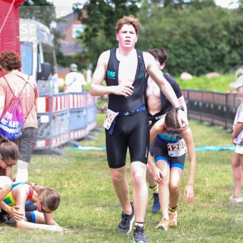 21.06.2026 - 29. Vierlanden-Triathlon Andreas Tolksdorf http://msf.ph/oto/9917460 21.06.2026 15:11:21 Ziel 1230, 1244, 1257, 1275, 1288, 1317, 1332 meine-sportfotos.de