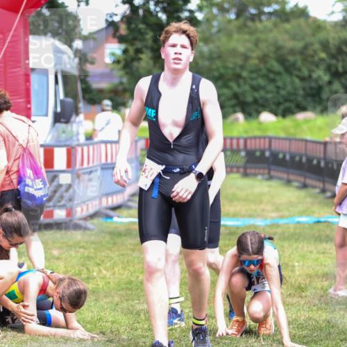 21.06.2026 - 29. Vierlanden-Triathlon Andreas Tolksdorf http://msf.ph/oto/9917467 21.06.2026 15:11:21 Ziel 1230, 1244, 1257, 1275, 1288, 1317, 1332 meine-sportfotos.de