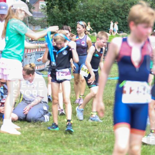 21.06.2026 - 29. Vierlanden-Triathlon Andreas Tolksdorf http://msf.ph/oto/9917511 21.06.2026 15:12:59 Ziel 1249, 1258, 1260, 1290, 1298, 1318 meine-sportfotos.de